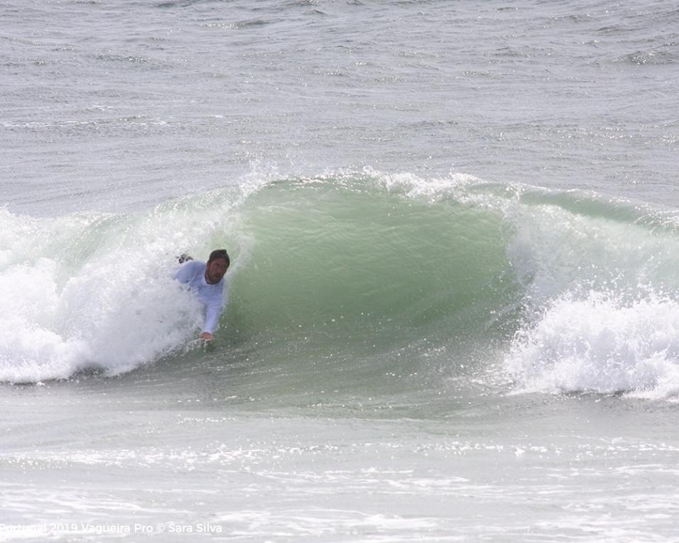 Centro de Promoção e Desenvolvimento de Desportos Náuticos para promover surf e canoagem na Vagueira.