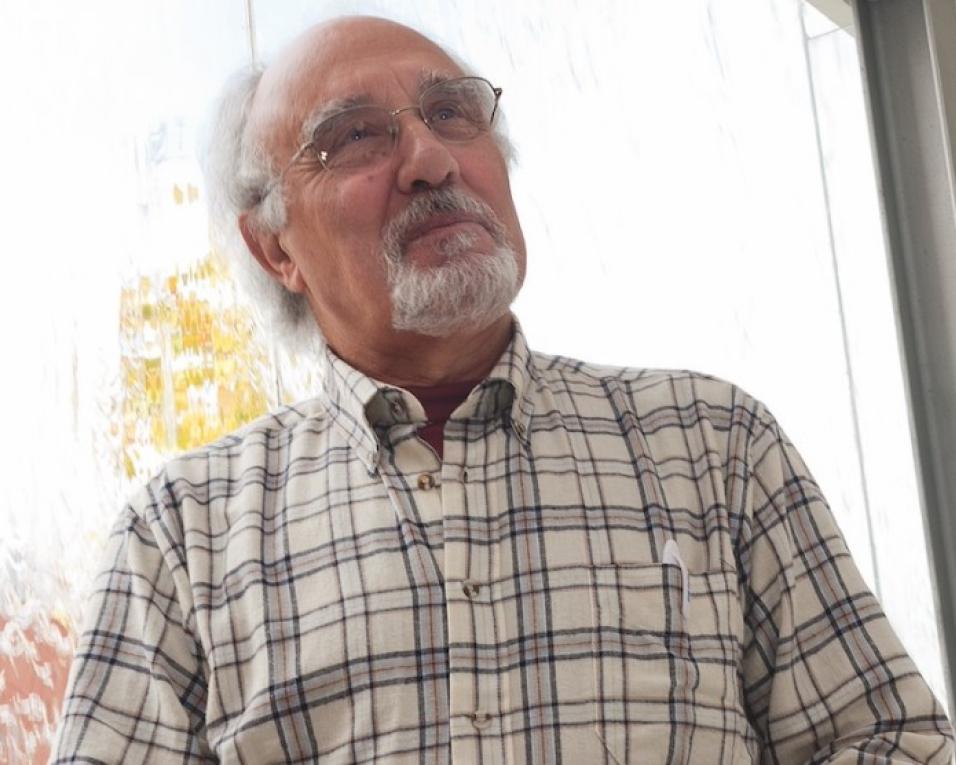 História do percurso de vida do primeiro Reitor da UA já em livro.