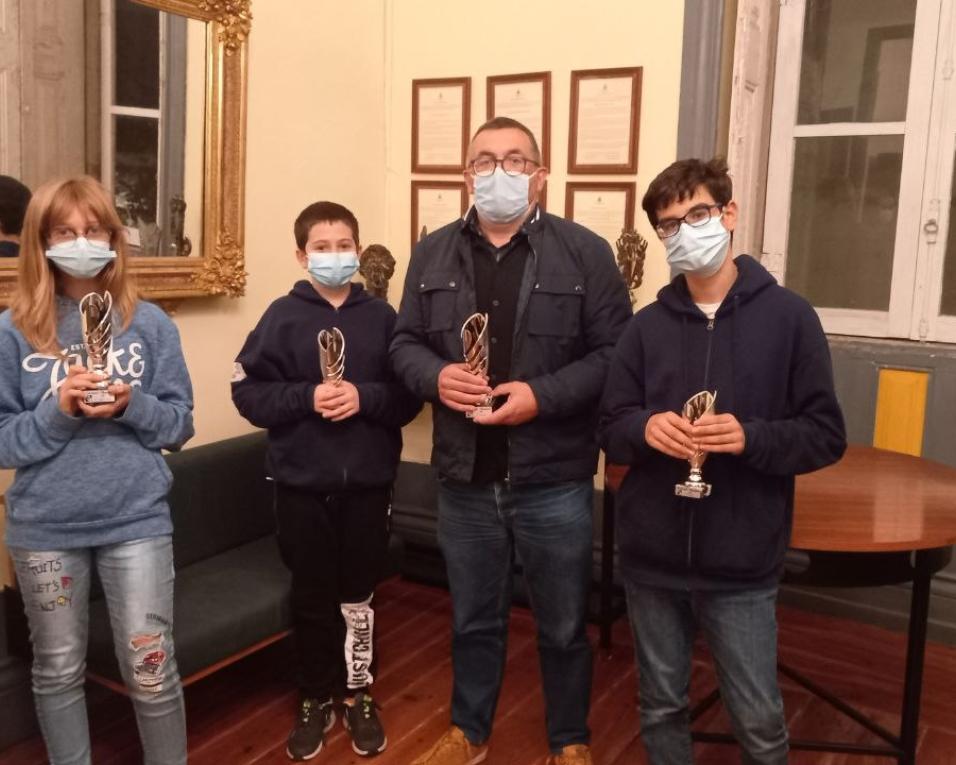 Xadrez: Fernando Pinho Campeão Distrital Absoluto de xadrez.