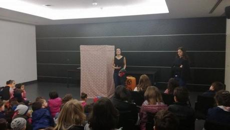 Red Cloud Teatro de Marionetes Sara Henriques Red Cloud Teatro de Marionetes Sara Henriques