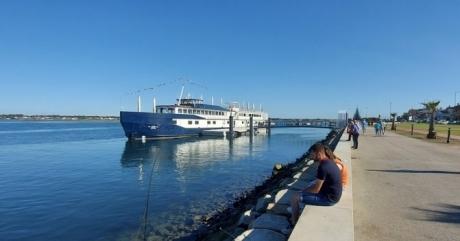 Porto de Encontro: Reportagem no novo Navio Hotel da Ria de Aveiro.