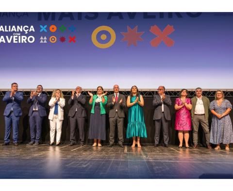 "Aliança com Aveiro" celebra primeiro ano de mandato em almoço festivo em Oliveirinha.