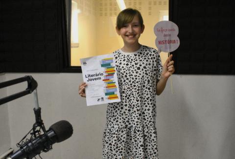 Juliana Kravchuk, vencedora do 2.º prémio, na categoria de Texto Narrativo, do 1.º ciclo, do 25.º Concurso Literário Jovem (2026)