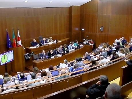 ama aprova pacote fiscal
