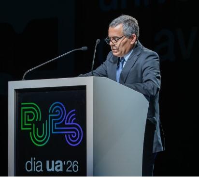 ua distingue funcionários