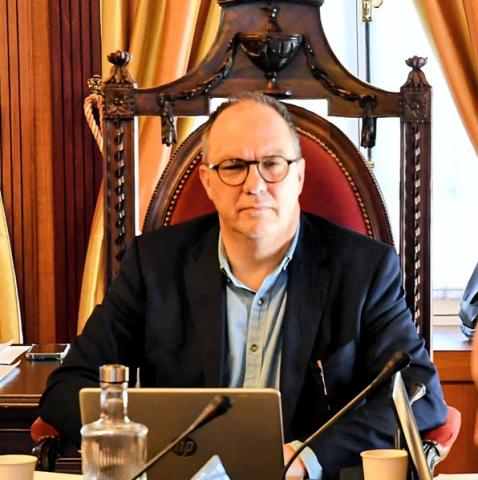 diogo machado responde às críticas de Alberto Souto Miranda