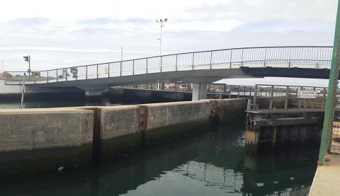 Navegação interrompida nas eclusas para obra junto à antiga lota.