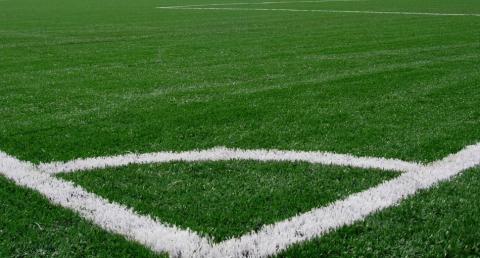 Clube de Albergaria perdeu em Lisboa na casa do Futebol Benfica.