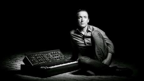Gonçalo Tavares - "Ao piano" Gonçalo Tavares - "Ao piano"