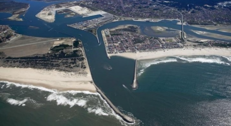 Porto de Encontro na Terra Nova (actividade e investimentos no Porto de Aveiro) Porto de Encontro na Terra Nova (actividade e investimentos no Porto de Aveiro)