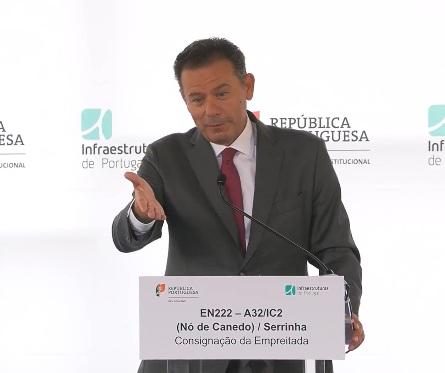primeiro ministro na assinatura do auto de consignação da nova variante em castelo de paiva
