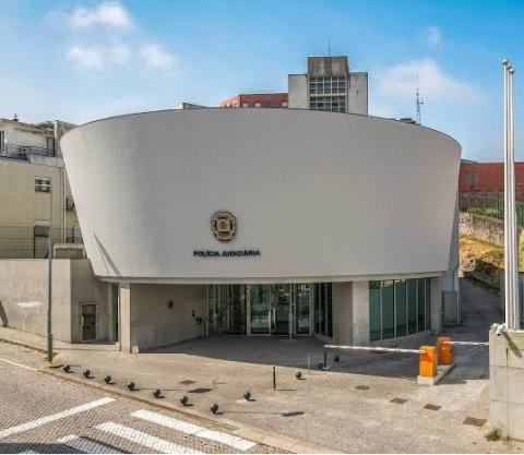 PJ deteve suspeito de vários crimes de pornografia de menores.