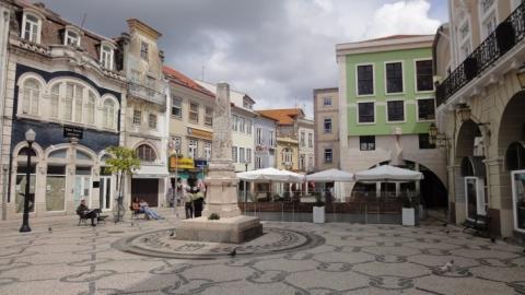 Aveiro: Praça Melo Freitas e Escola Superior de Saúde com atividades do Dia Mundial da Saúde.