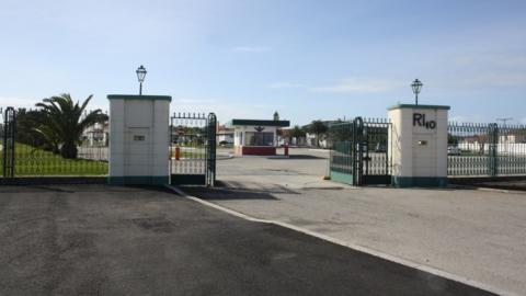 Centenário da presença militar em São Jacinto celebrado com apelos à qualificação de instalações.