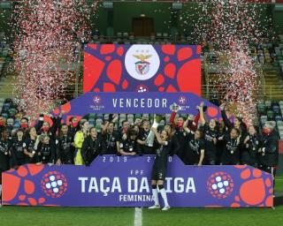 Futebol: Benfica conquista primeira Taça da Liga Feminina.