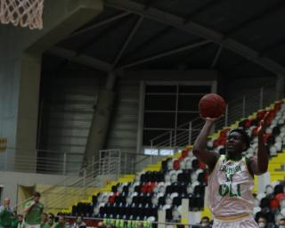 Basquetebol: Esgueira conquista em Ovar primeira vitória da temporada. 