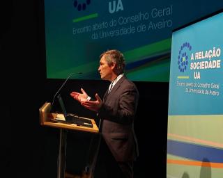 Relação entre a Universidade de Aveiro e a Sociedade em debate em Ílhavo.