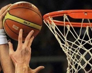 Basquetebol: Ovarense defende liderança na Luz.