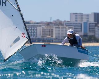 Pedro Firmeza fecha o Mundial de Optimist na Frota de Ouro, entre os melhores do mundo.