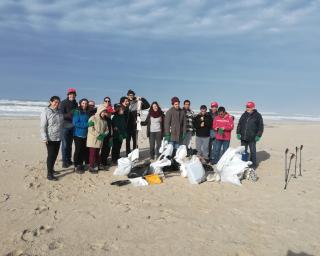 70Kg de resíduos recolhidos hoje na Praia de São Jacinto.