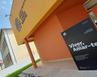 Laboratório do Envelhecimento recebe exposição de fotografia.