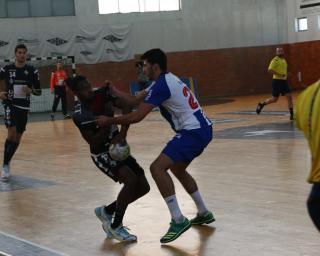 Andebol: Artística perdeu com o FC Porto. São Bernardo entra a vencer na II divisão.