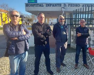 Movimento de Utentes dos Serviços Públicos de Aveiro em protesto pela melhoria do serviço público nos Hospitais.