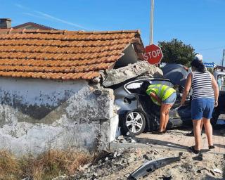 Acidente causa um morto na Praia do Areão.