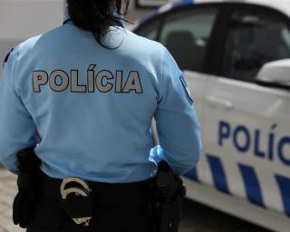 PSP deteve mulher que tentou atingir agentes a pontapé no Casino de Espinho..