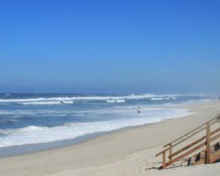 Praia da Vagueira vai receber recargas de areia. Será um dos primeiros passos na estratégia de defesa da costa nacional.