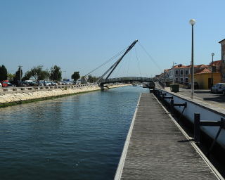 Câmara de Aveiro avança para a recuperação de trapiches nos canais urbanos.