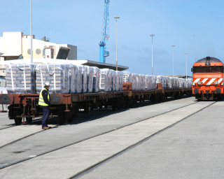 Aveiro: Autarquia admite pedir estudo sobre viabilidade de aproveitamento da ligação ferroviária ao Porto de Aveiro. 