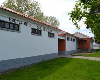 Aveiro: Escola de Taboeira encerrada esta segunda devido a queda de árvore.