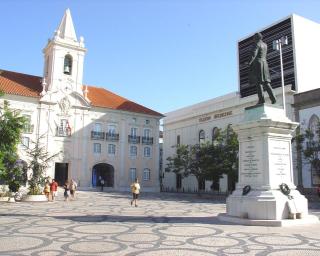 Câmara de Aveiro vai 'recuperar' a Rua: D. António Marcelino.