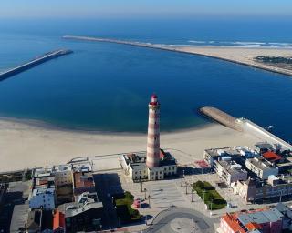 Ílhavo: Executivo Municipal reúne na Praia da Barra.