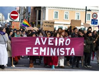  “Aveiro Feminista” já dinamiza a marcha do próximo domingo para celebrar o Dia Internacional da Mulher.