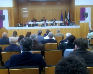 Assembleia Municipal de Anadia aprovou, por unanimidade, esta quarta-feira, 29 de abril, em sessão ordinária, uma moção de rejeição ao pedido da empresa Simões Sá Pereira, para a prospeção e extração de inertes na zona de “Barro do Moleiro”