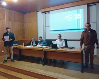 antigos alunos aprovam contas