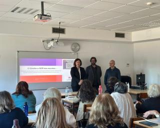 Oliveira do Bairro forma assistentes operacionais para lidarem com situações de discriminação ou violência nas escolas.