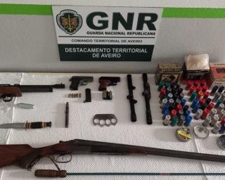 gnr apreendeu arsenal de armas em casa de idoso em cacia