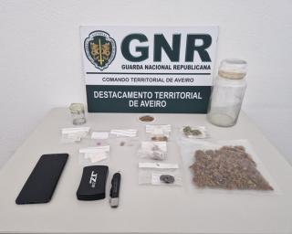 gnr deteve na costa do valado suspeito de trafico