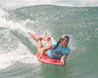 bodyboard feminino na costa nova