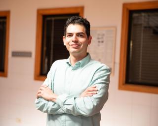 Investigação da UA descobre par raro de buracos negros supermassivos prestes a colidir