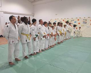  Clube de Judo IPPON realiza exames de graduação com 17 atletas aprovados.