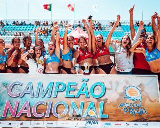 Jogadoras do Alavarium em grande no Campeonato Nacional de Andebol de Praia.