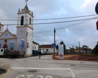 Aveiro: Começou o alargamento da estrada junto à Capela de São Brás.
