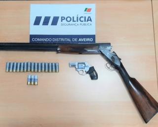 PSP deteve homem que foi entregar arma roubada.