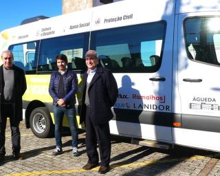 Valongo do Vouga: Junta recebe novo autocarro para transporte escolar.