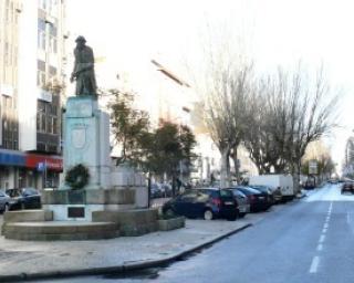 MUBi ainda à espera de pareceres sobre partilha de corredores BUS na Lourenço Peixinho.