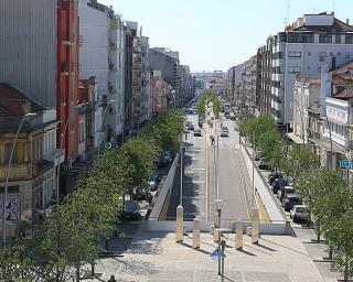 Aveiro: Trabalhos em curso na avenida.